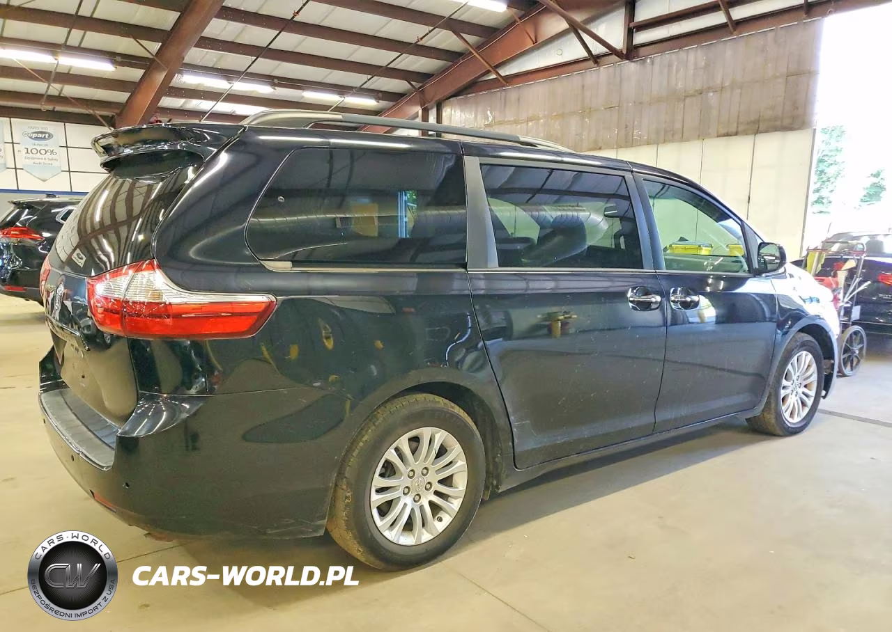 2017 Toyota Sienna Xle 8-Passenger VIN:5TDYZ3DC1HS823723 - 3