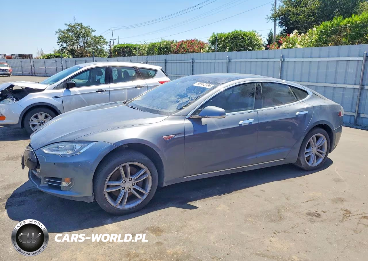 2013 Tesla Model S Performance