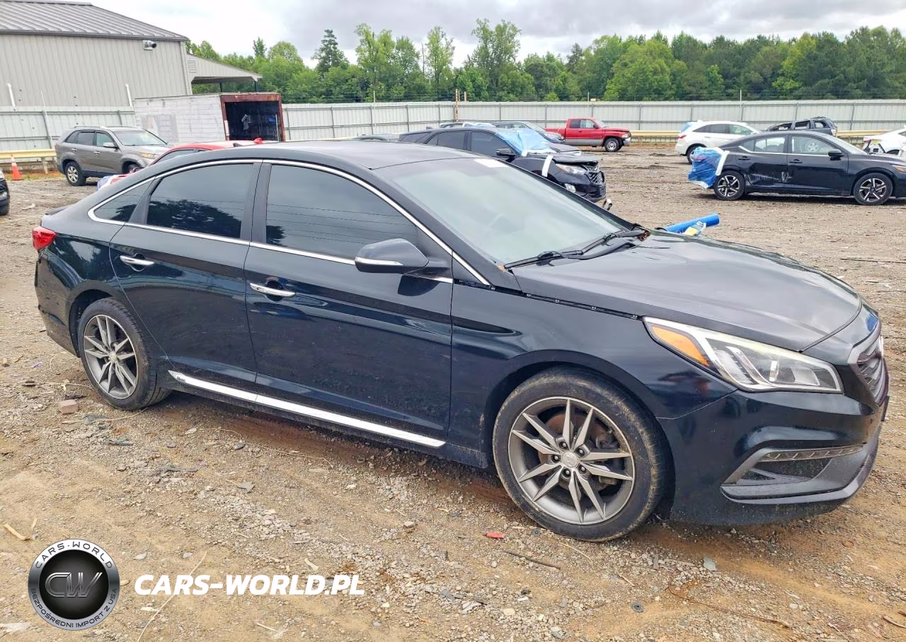 2015 Hyundai Sonata Sport 2.0T VIN:5NPE34AB7FH209090 - 4