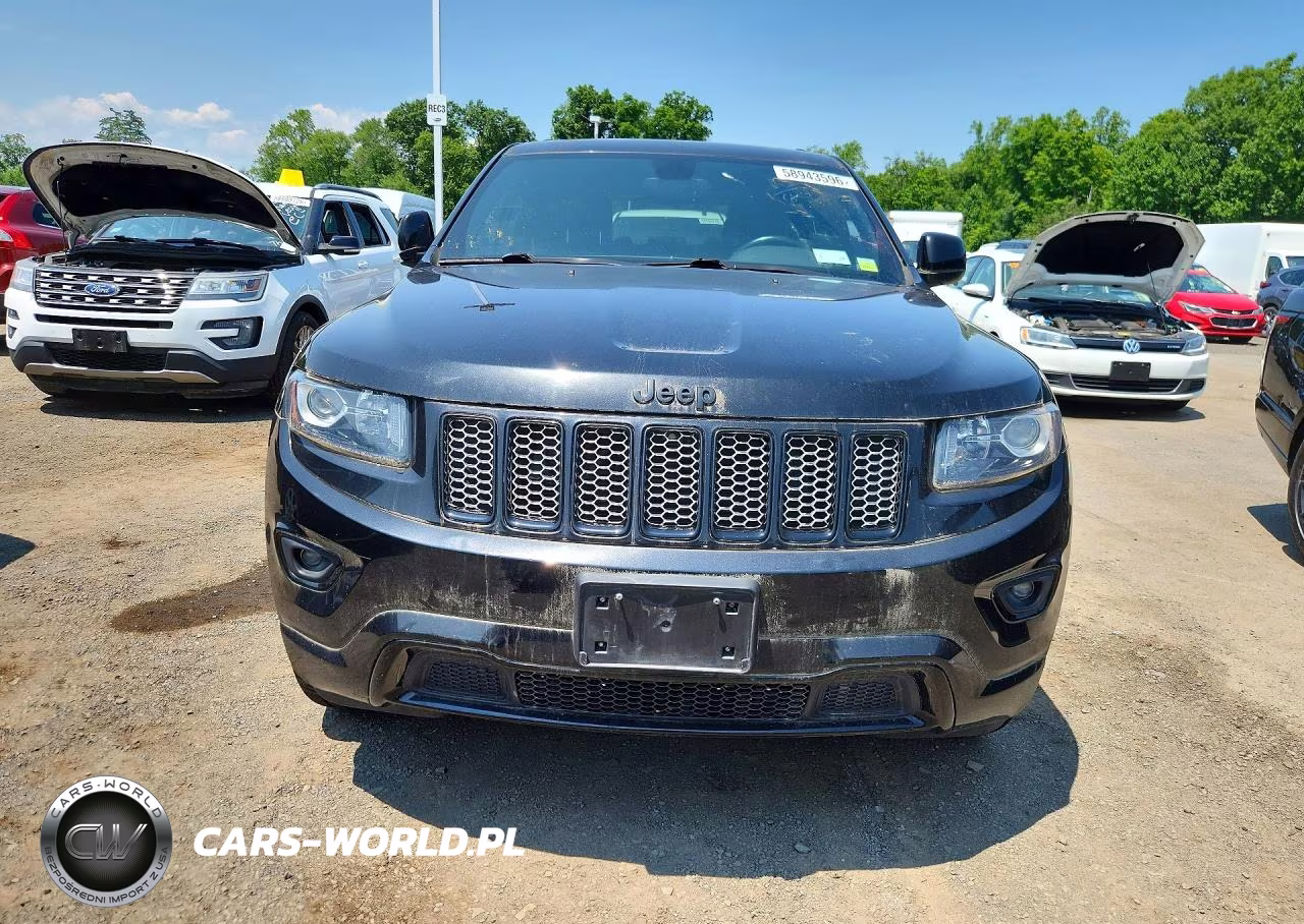 2014 Jeep Grand Cherokee Laredo VIN:1C4RJFAGXEC517220 - 5