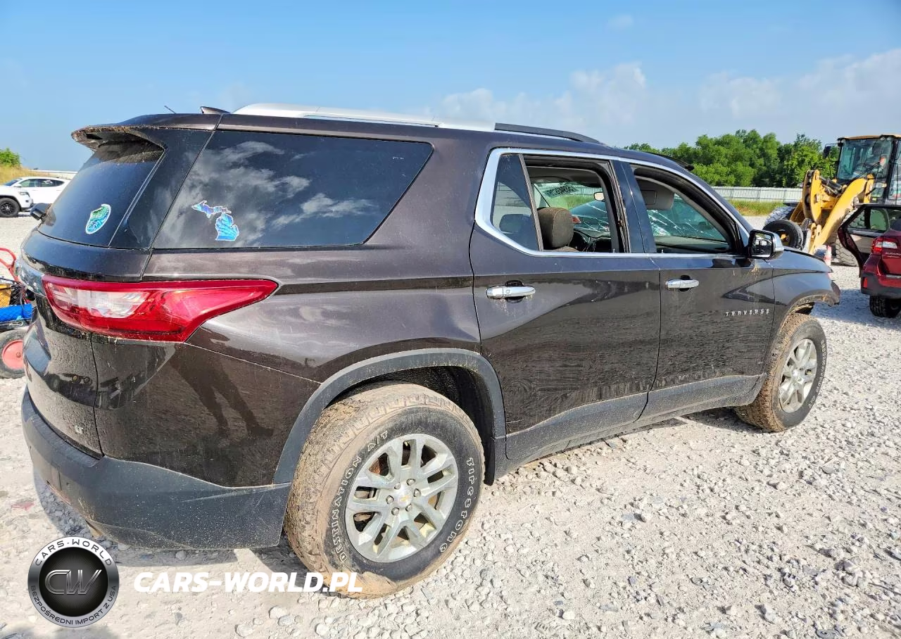 2018 Chevrolet Traverse Lt VIN:1GNEVGKW2JJ117891 - 3