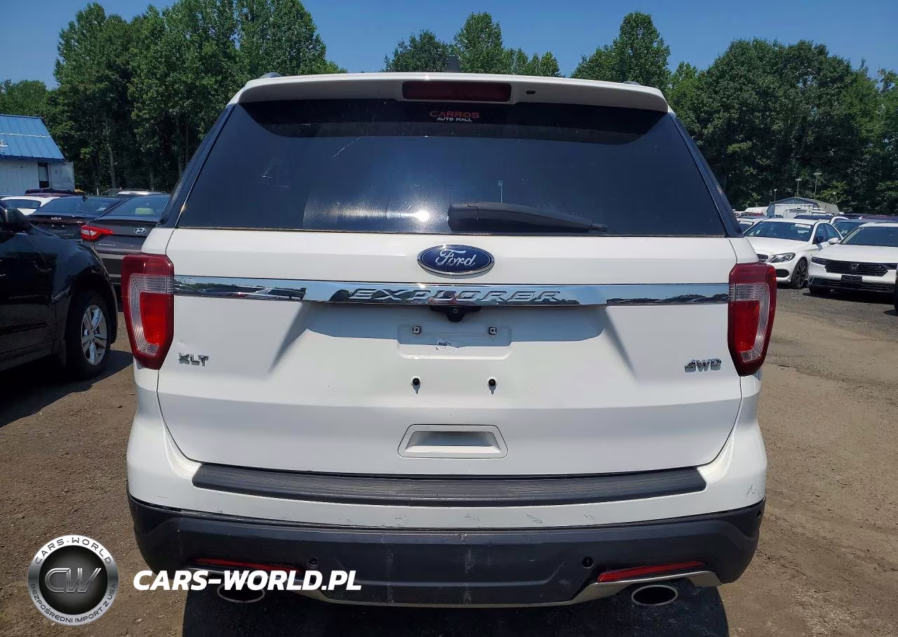 2018 Ford Explorer Xlt VIN:1FM5K8D88JGA17082 - 6