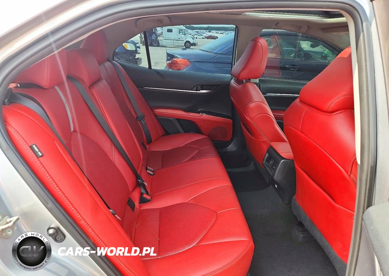 2020 Toyota Camry Xse VIN:4T1K61AK8LU858807 - 10