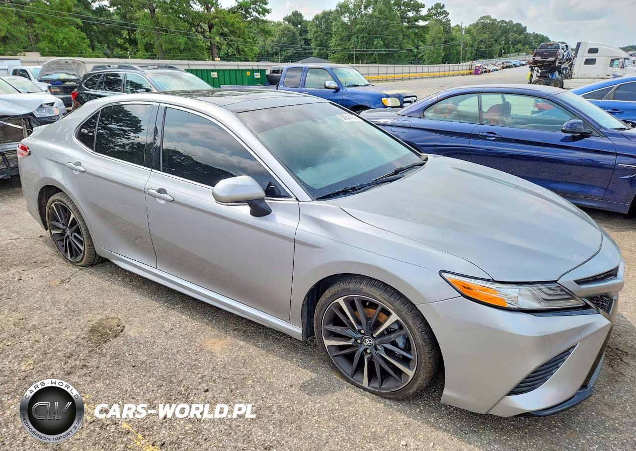 2020 Toyota Camry Xse VIN:4T1K61AK8LU858807 - 4