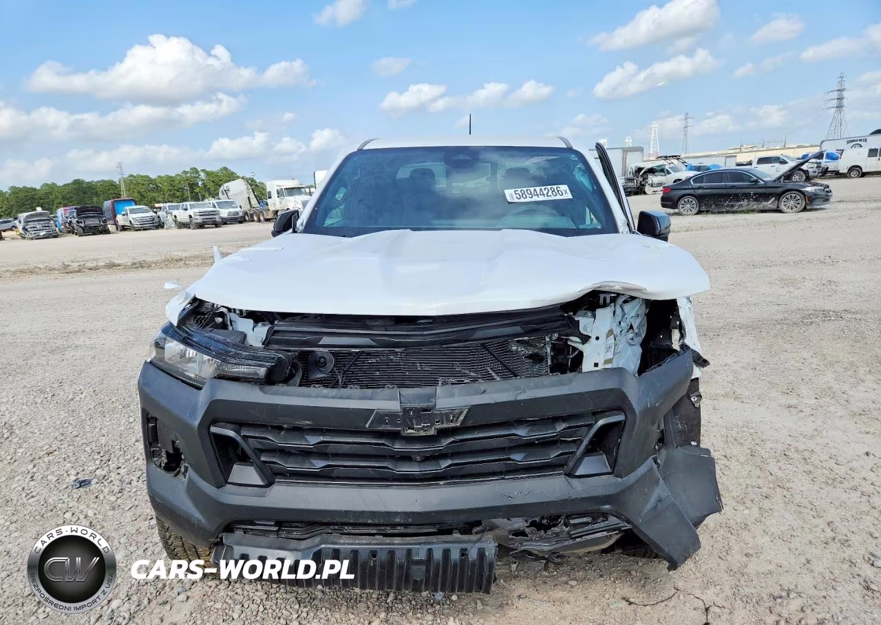 2024 Chevrolet Colorado Trail Boss VIN:1GCPTEEK9R1266881 - 5