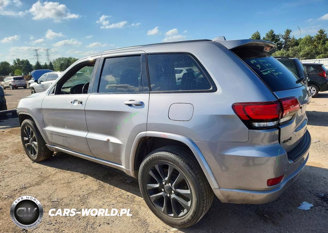 2020 Jeep Grand Cherokee Laredo VIN:1C4RJFAG7LC328523 - 2