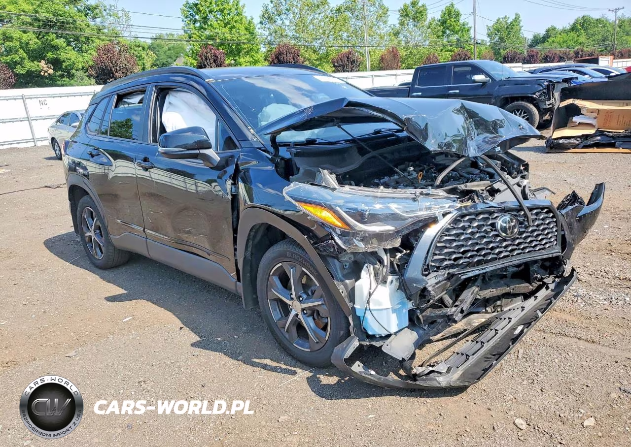 2022 Toyota Corolla Cross Le VIN:7MUCAABG9NV014791 - 4