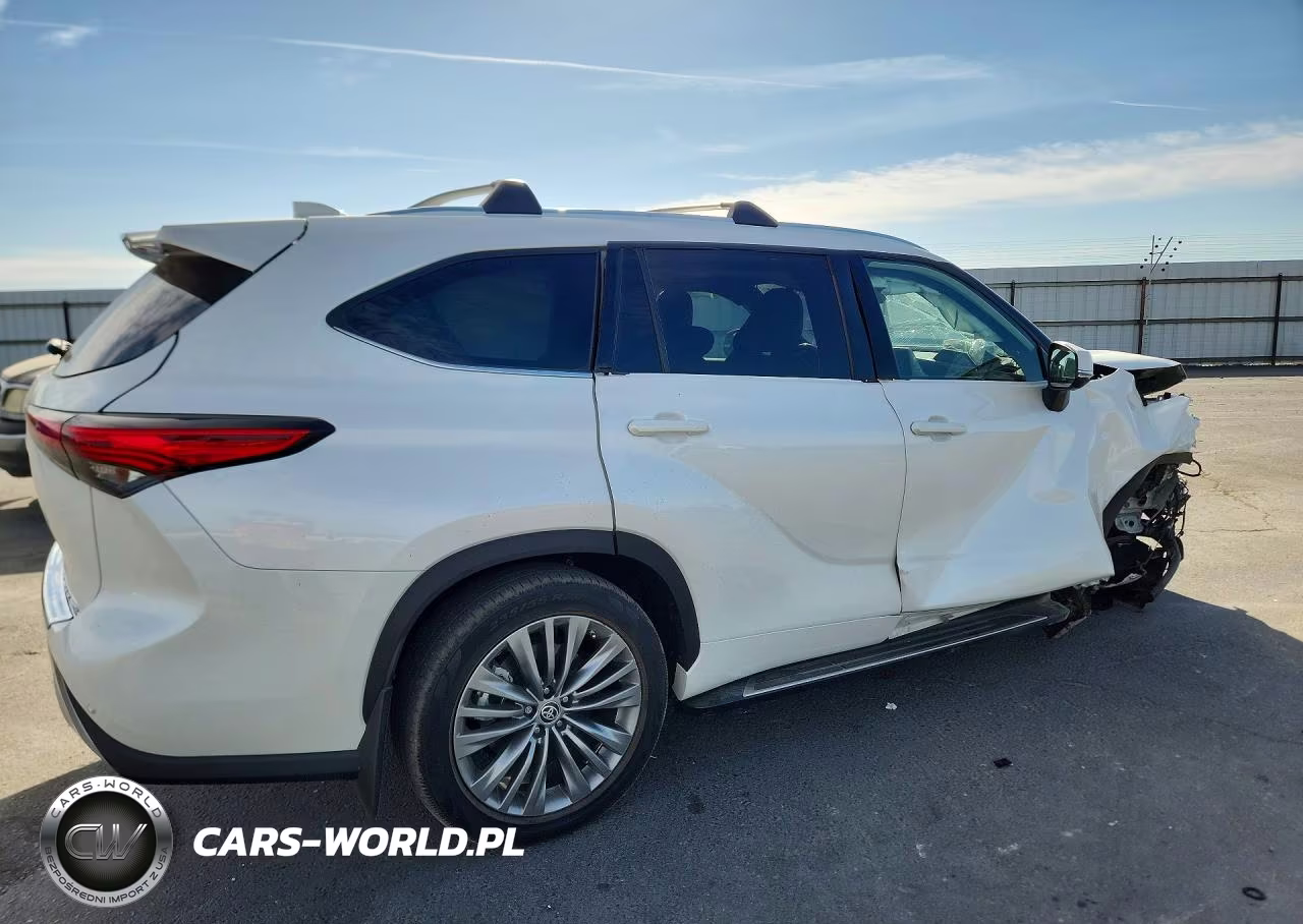 2020 Toyota Highlander Platinum VIN:5TDFZRBH1LS014918 - 3