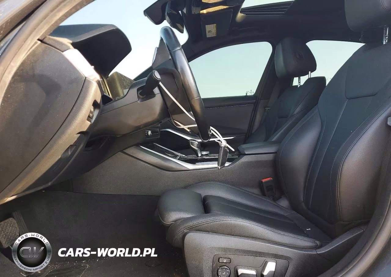 2019 BMW 330Xi VIN:WBA5R7C56KAJ80509 - 7