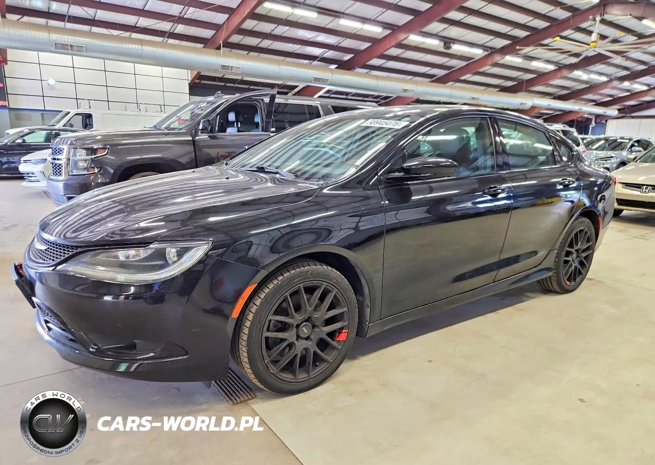 2015 Chrysler 200 S – zdjęcie 1 z 12