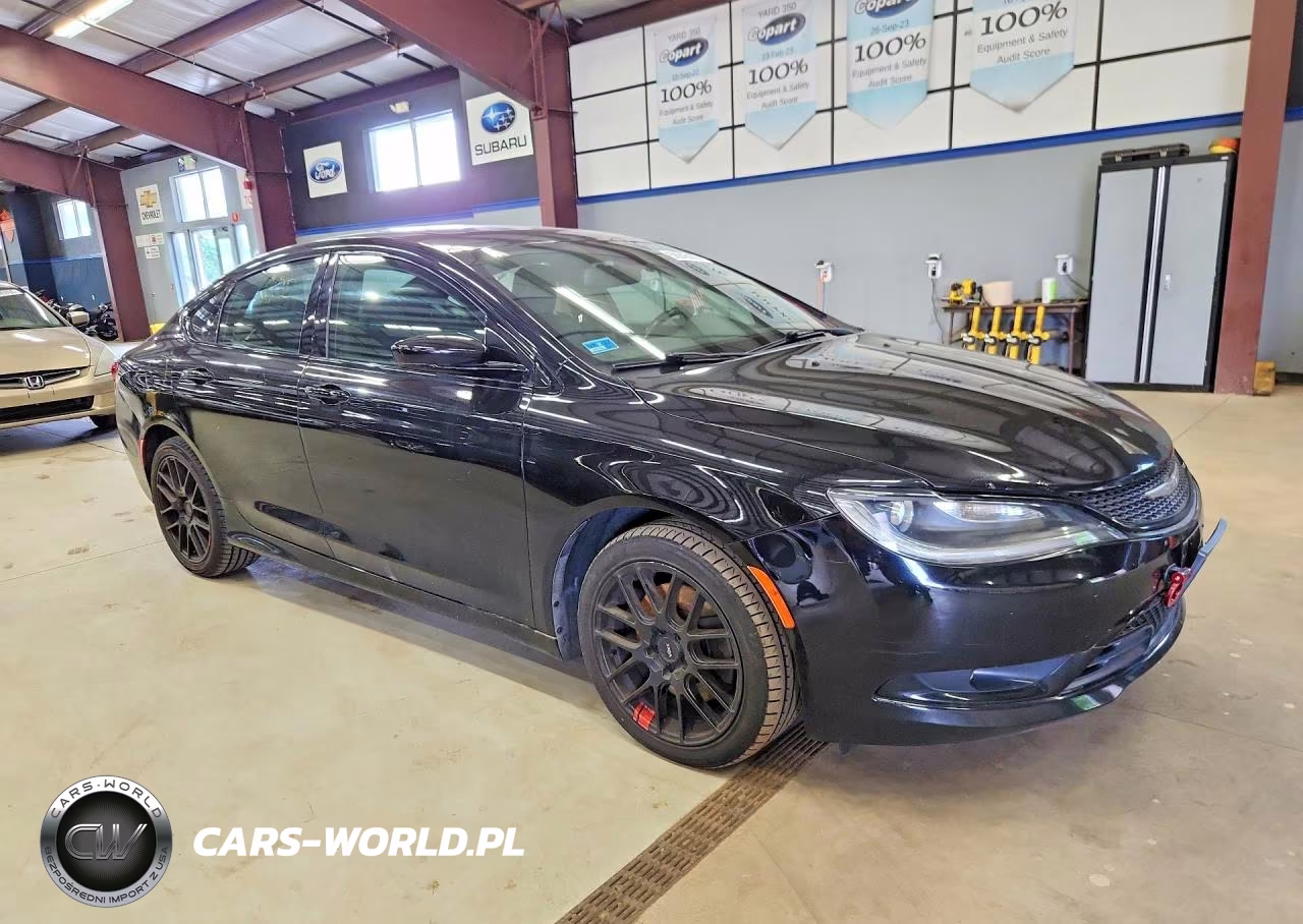 2015 Chrysler 200 S VIN:1C3CCCDG8FN540418 - 4
