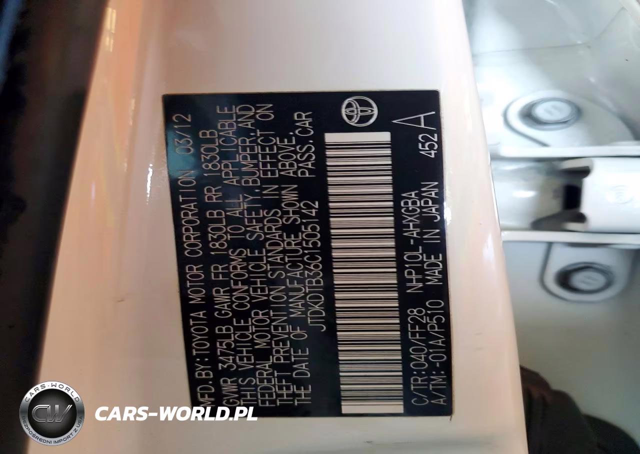 2012 Toyota Prius C Three VIN:JTDKDTB36C1505142 - 12