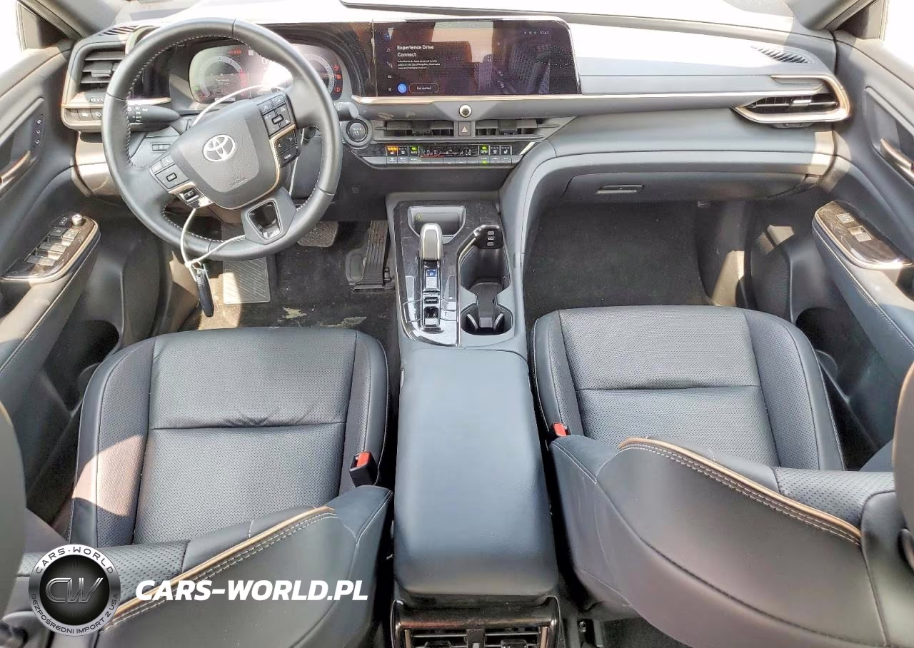 2025 Toyota Crown Signia Xle VIN:JTDACAAJ4S3000173 - 8