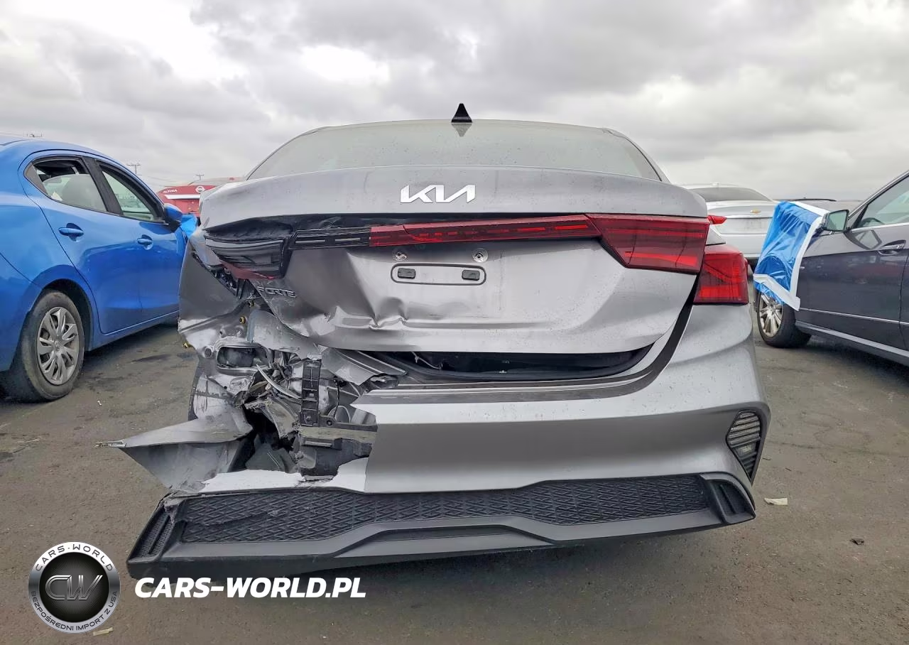 2023 Kia Forte Lxs VIN:3KPF24AD9PE683069 - 6