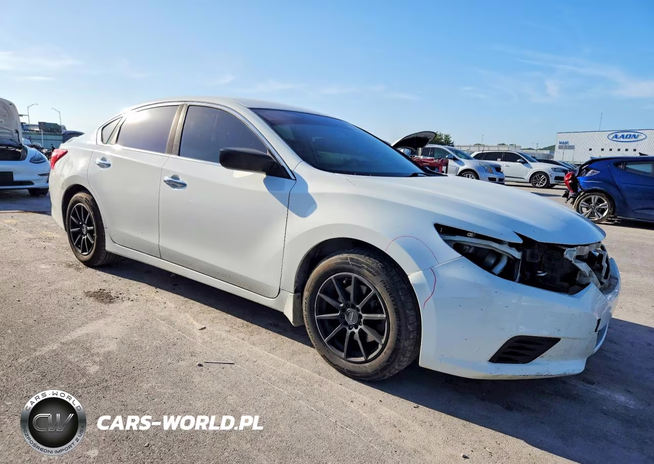 2018 Nissan Altima 2.5 S VIN:1N4AL3AP3JC294279 - 4