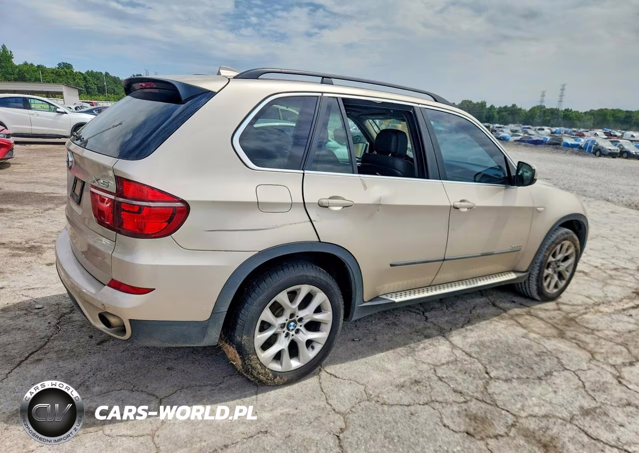 2013 BMW X5 xDrive35I VIN:5UXZV4C51D0G55444 - 3