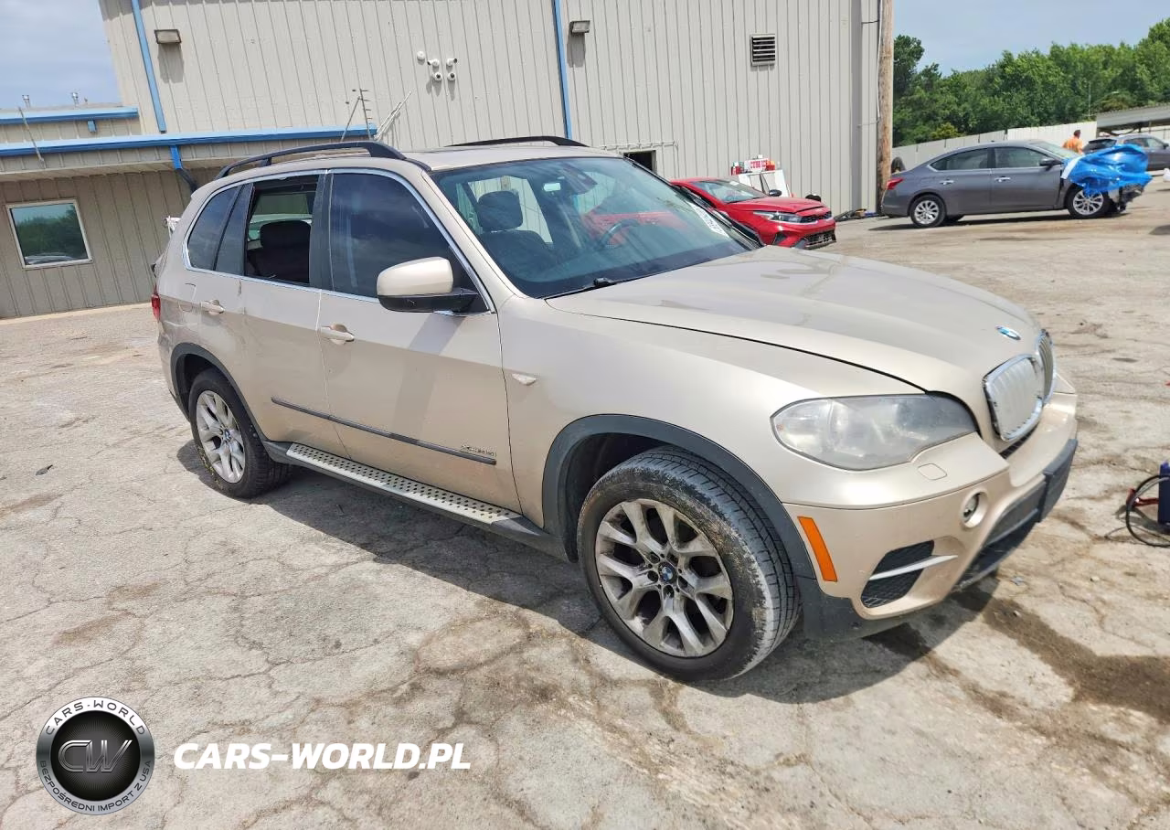 2013 BMW X5 xDrive35I VIN:5UXZV4C51D0G55444 - 4