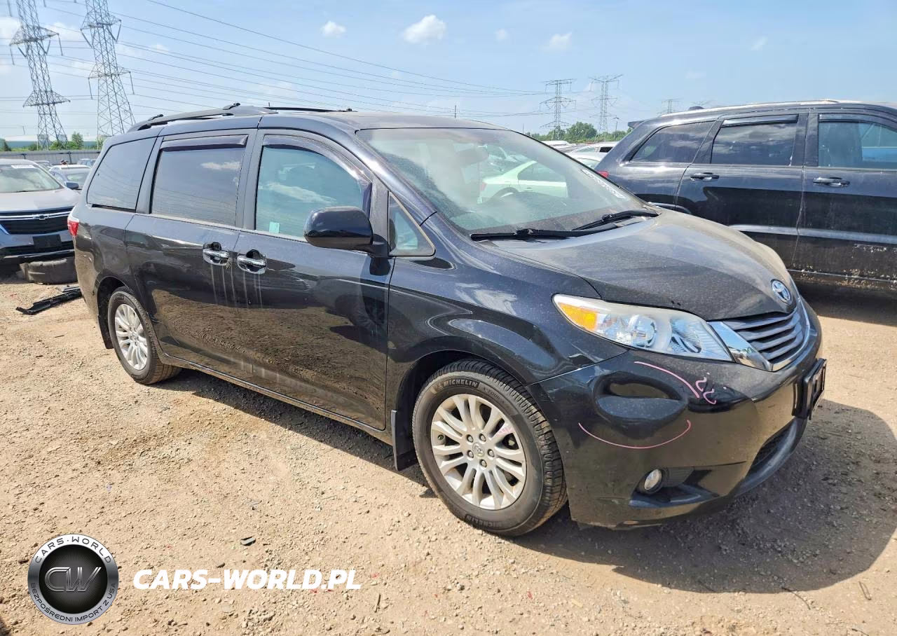 2017 Toyota Sienna Xle 8-Passenger VIN:5TDYZ3DC4HS831301 - 4