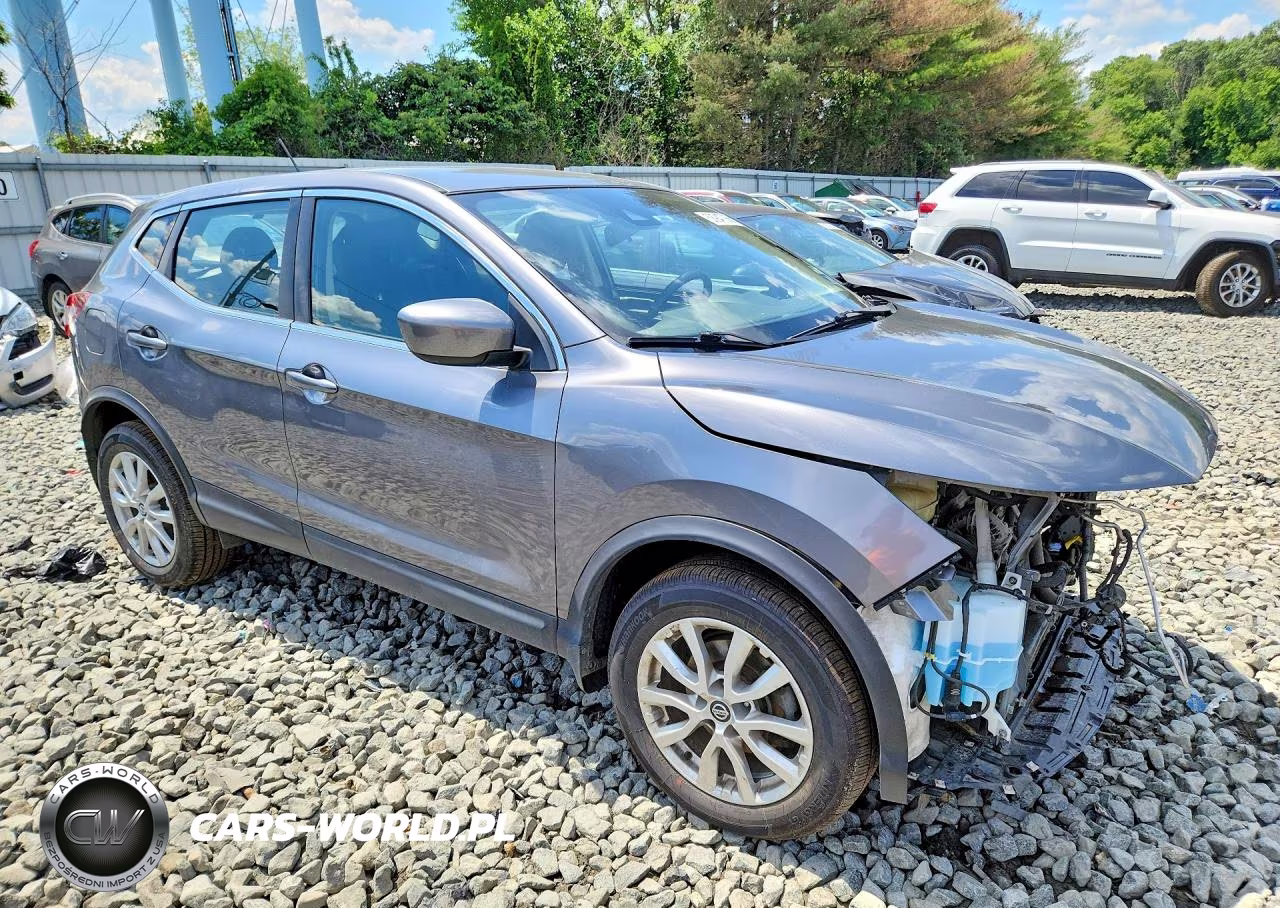2020 Nissan Rogue Sport S VIN:JN1BJ1CW3LW647704 - 4
