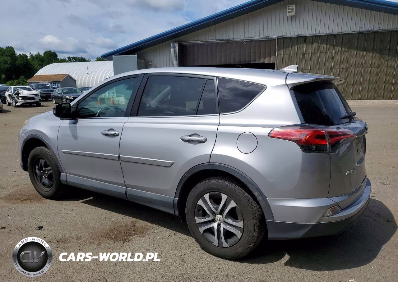 2018 Toyota Rav4 Le VIN:2T3BFREV5JW723615 - 2