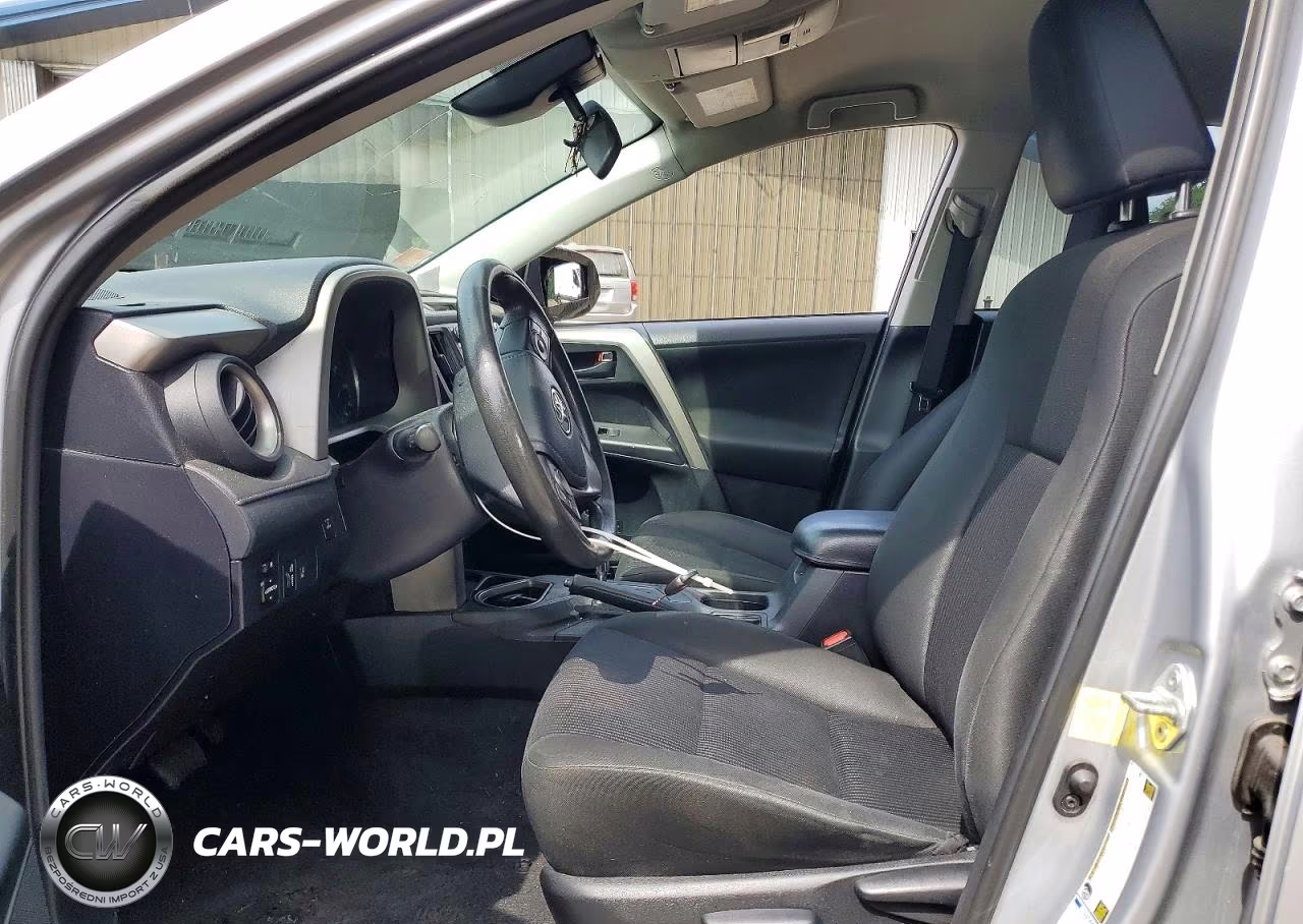 2018 Toyota Rav4 Le VIN:2T3BFREV5JW723615 - 7