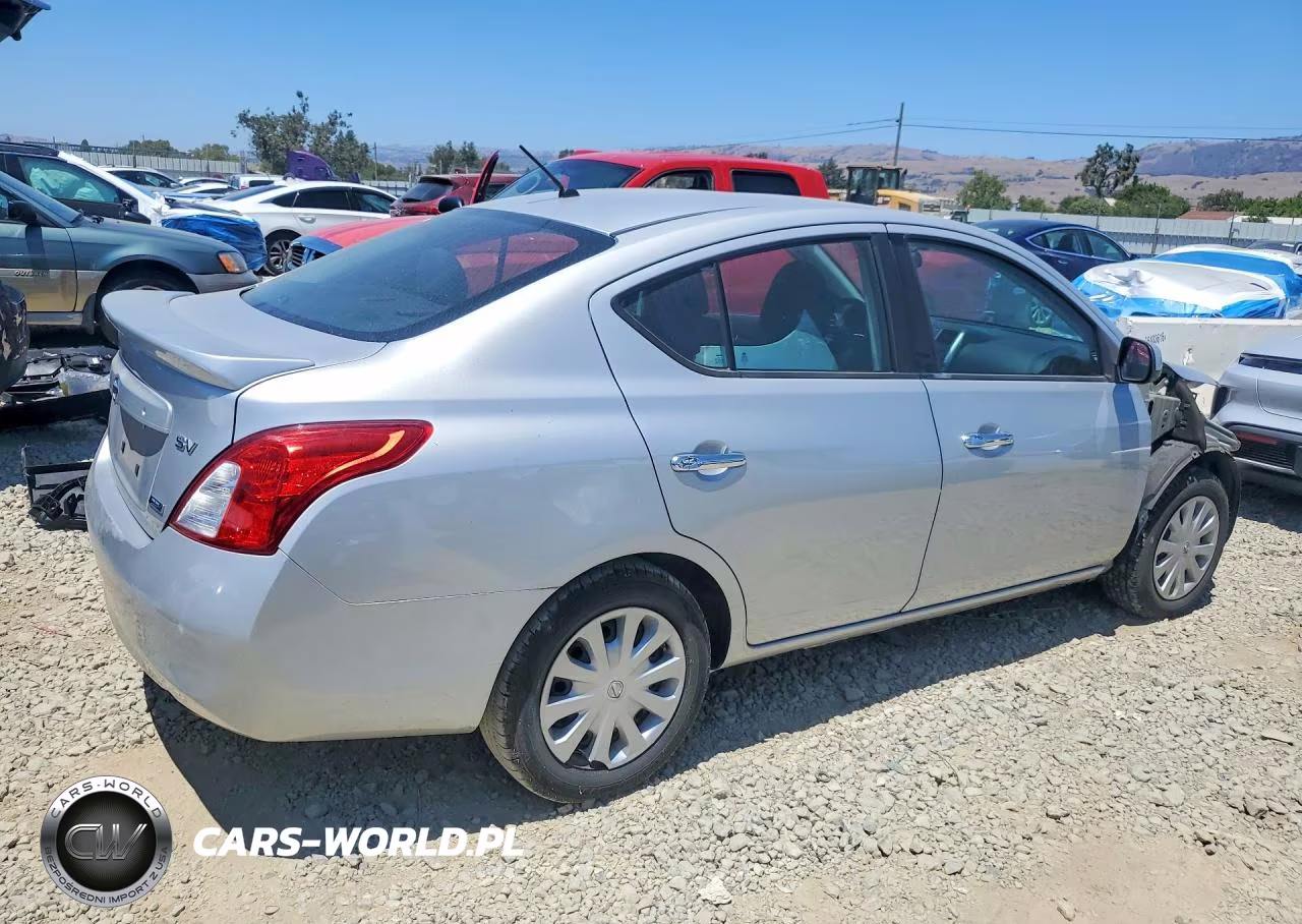 2013 Nissan Versa 1.6 S VIN:3N1CN7AP6DL868700 - 3