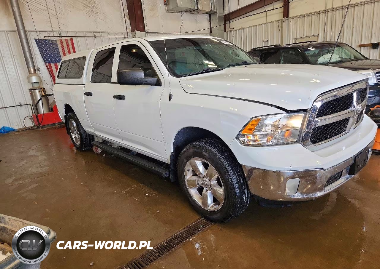 2019 Ram 1500 Classic Tradesman VIN:1C6RR7SM2KS682013 - 4