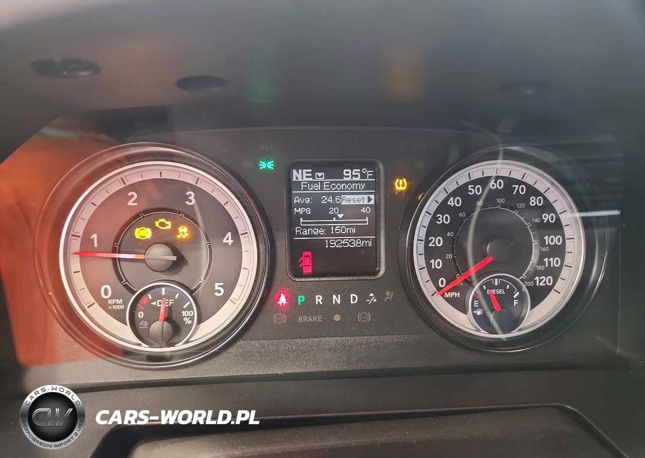 2019 Ram 1500 Classic Tradesman VIN:1C6RR7SM2KS682013 - 9