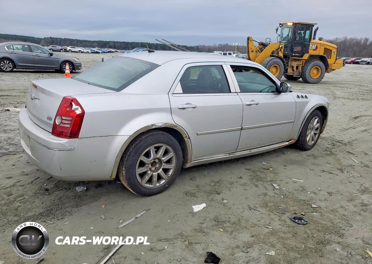 2008 Chrysler 300 Touring VIN:2C3LA53G28H165317 - 3