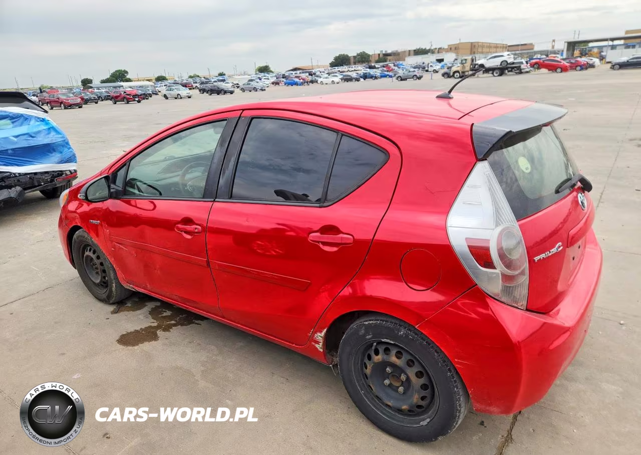 2014 Toyota Prius C One VIN:JTDKDTB39E1558985 - 2