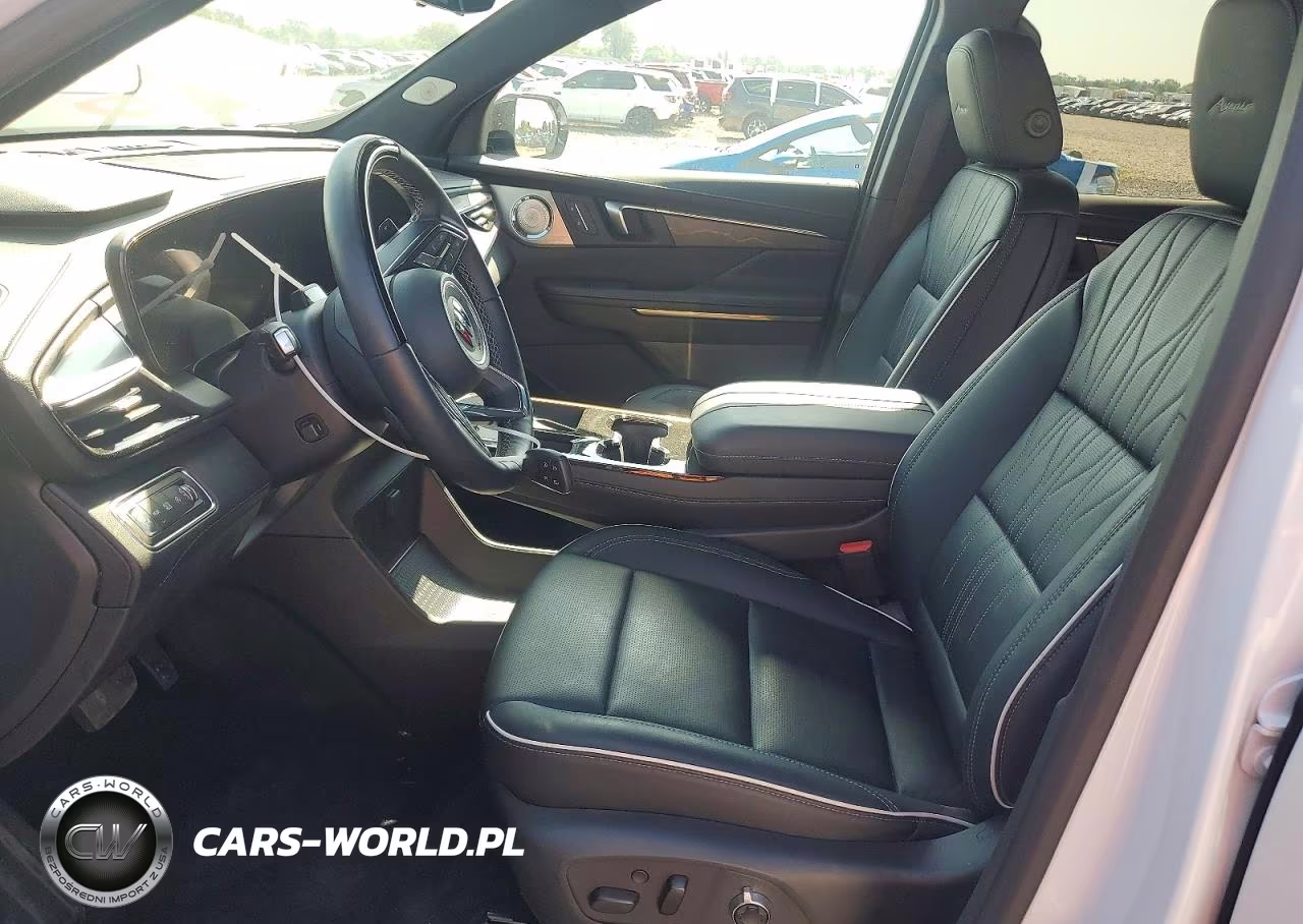 2026 Buick Enclave Avenir VIN:5GAERCKS2TJ160697 - 6