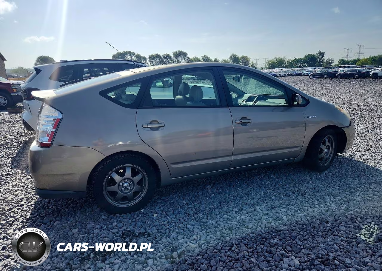 2007 Toyota Prius Touring VIN:JTDKB20U377630808 - 3