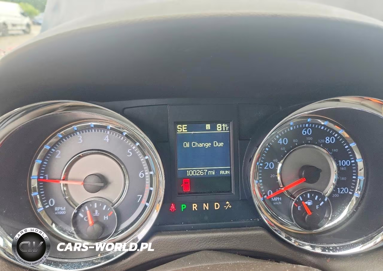 2015 Chrysler Town & Country Touring VIN:2C4RC1BG7FR539678 - 9
