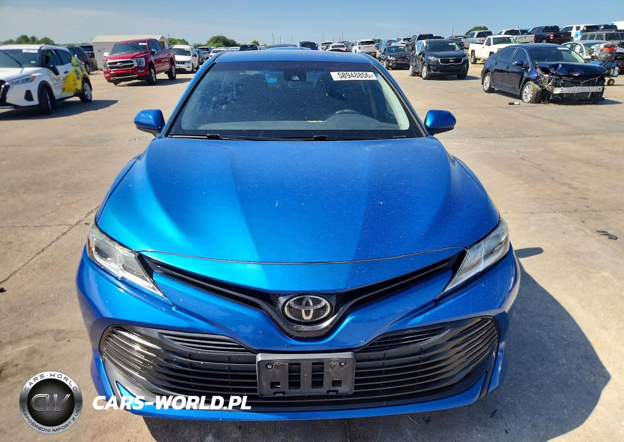 2019 Toyota Camry Le VIN:4T1B11HK2KU237825 - 5