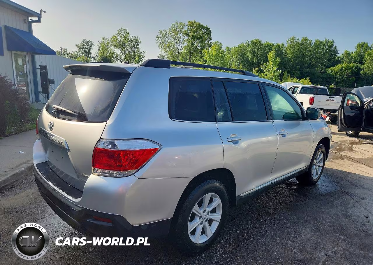 2013 Toyota Highlander Se VIN:5TDBK3EH3DS231898 - 3