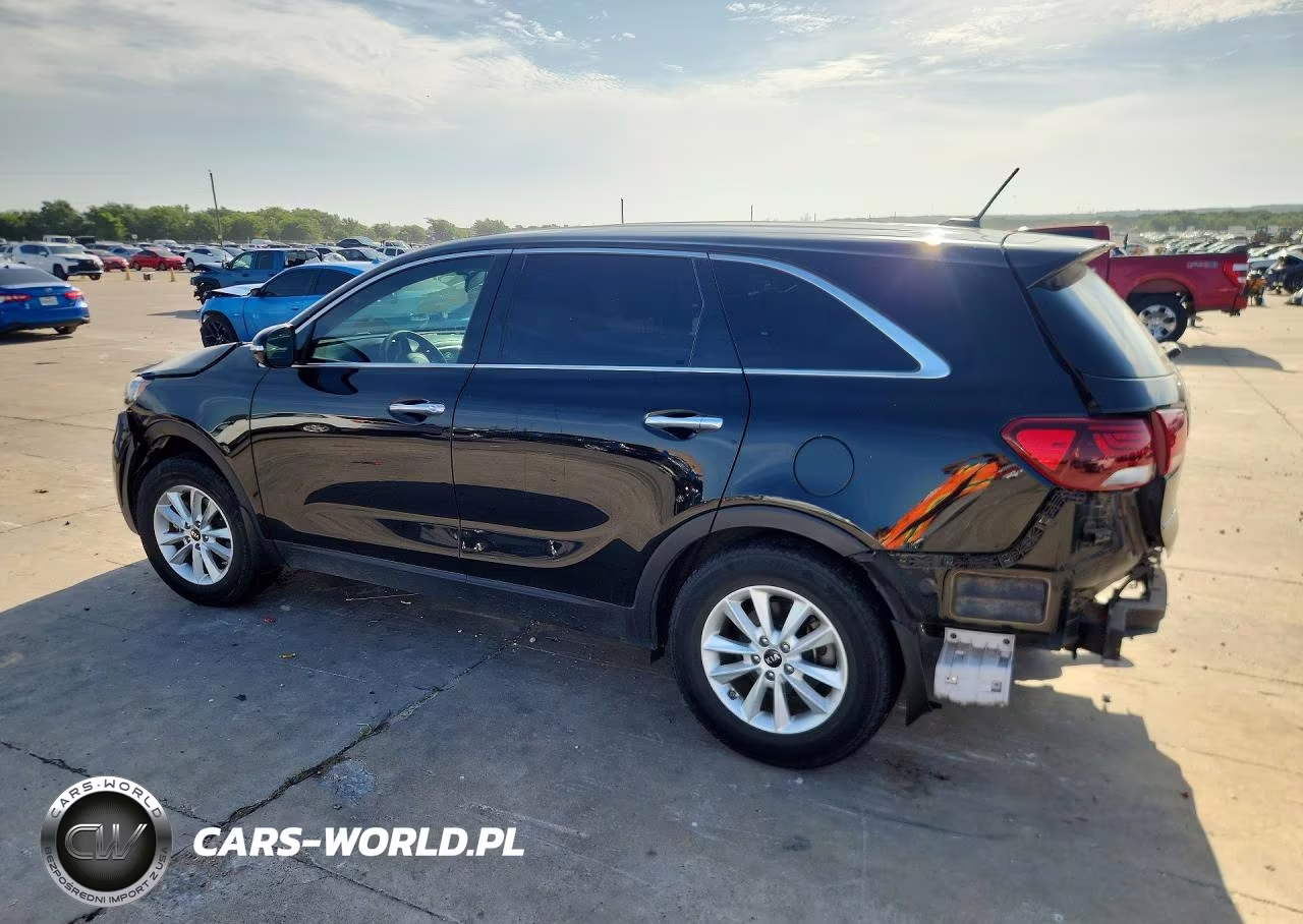 2019 Kia Sorento L VIN:5XYPG4A33KG579721 - 2