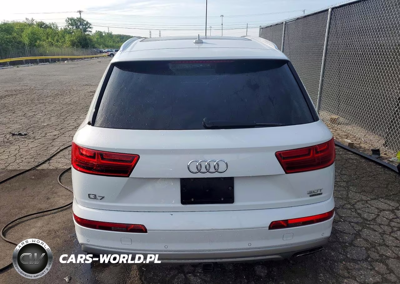 2017 Audi Q7 Prestige VIN:WA1VAAF78HD057168 - 6