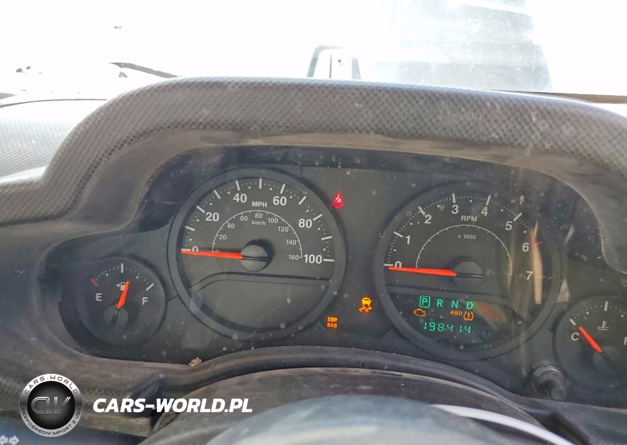 2008 Jeep Wrangler X VIN:1J4FZ241X8L538174 - 9