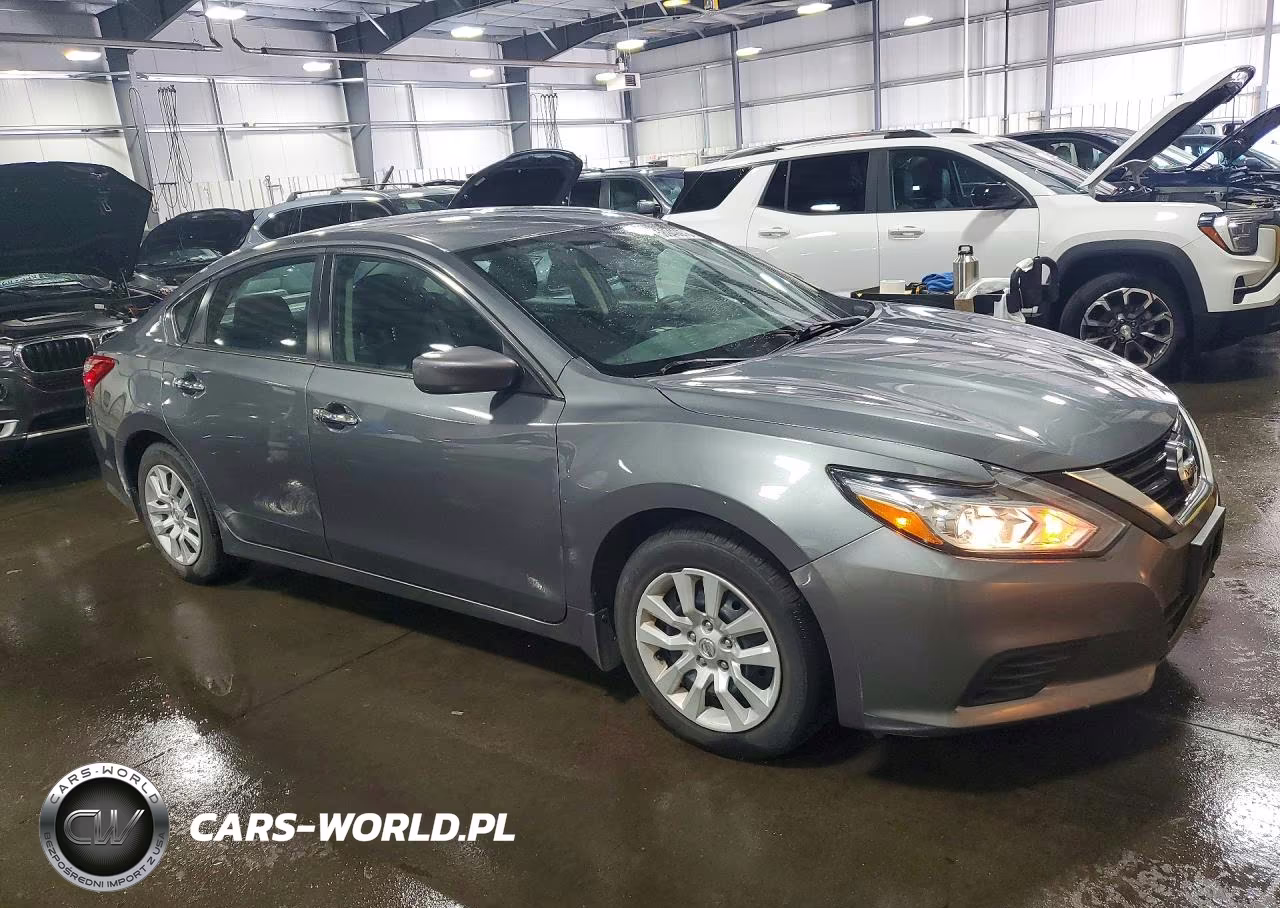 2017 Nissan Altima 2.5 S VIN:1N4AL3AP5HN350477 - 4