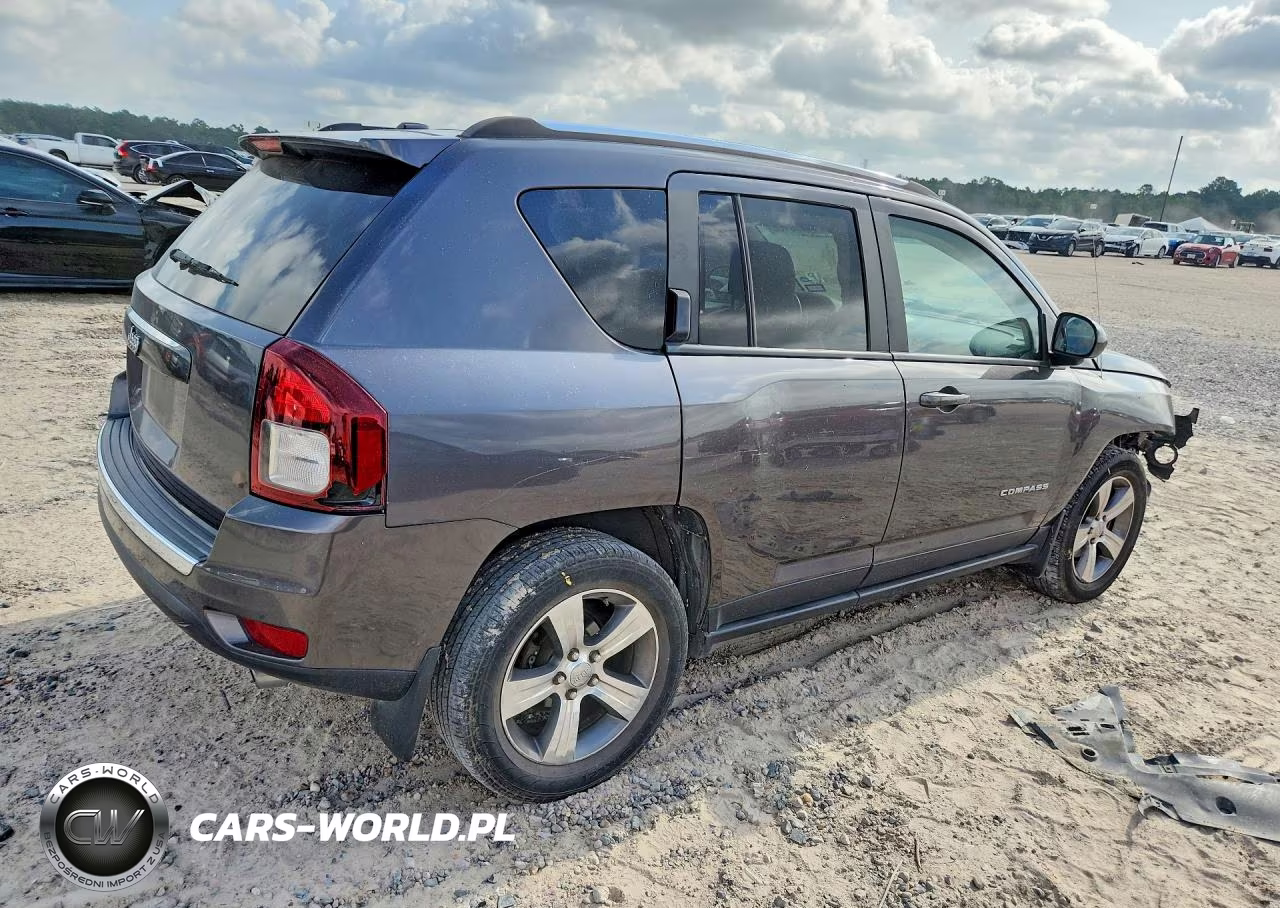 2017 Jeep Compass Latitude VIN:1C4NJDEB9HD126981 - 3