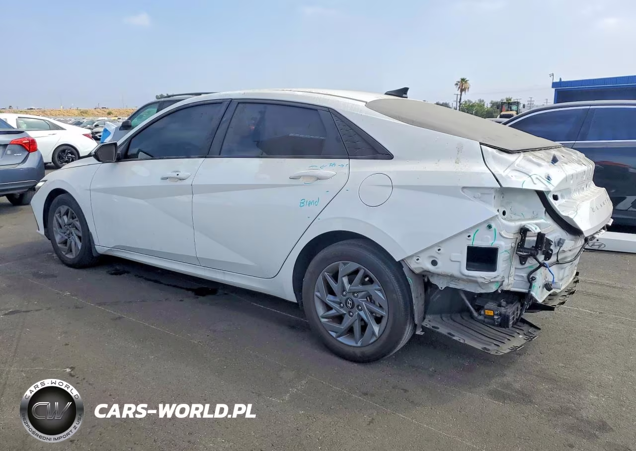 2024 Hyundai Elantra Blue VIN:KMHLM4DJ1RU115980 - 2