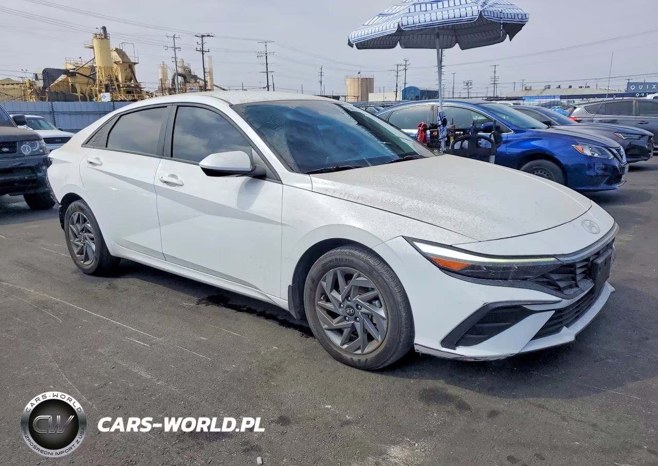 2024 Hyundai Elantra Blue VIN:KMHLM4DJ1RU115980 - 4