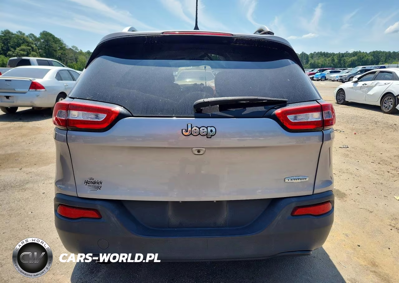2018 Jeep Cherokee Latitude Plus VIN:1C4PJLLB5JD504158 - 6