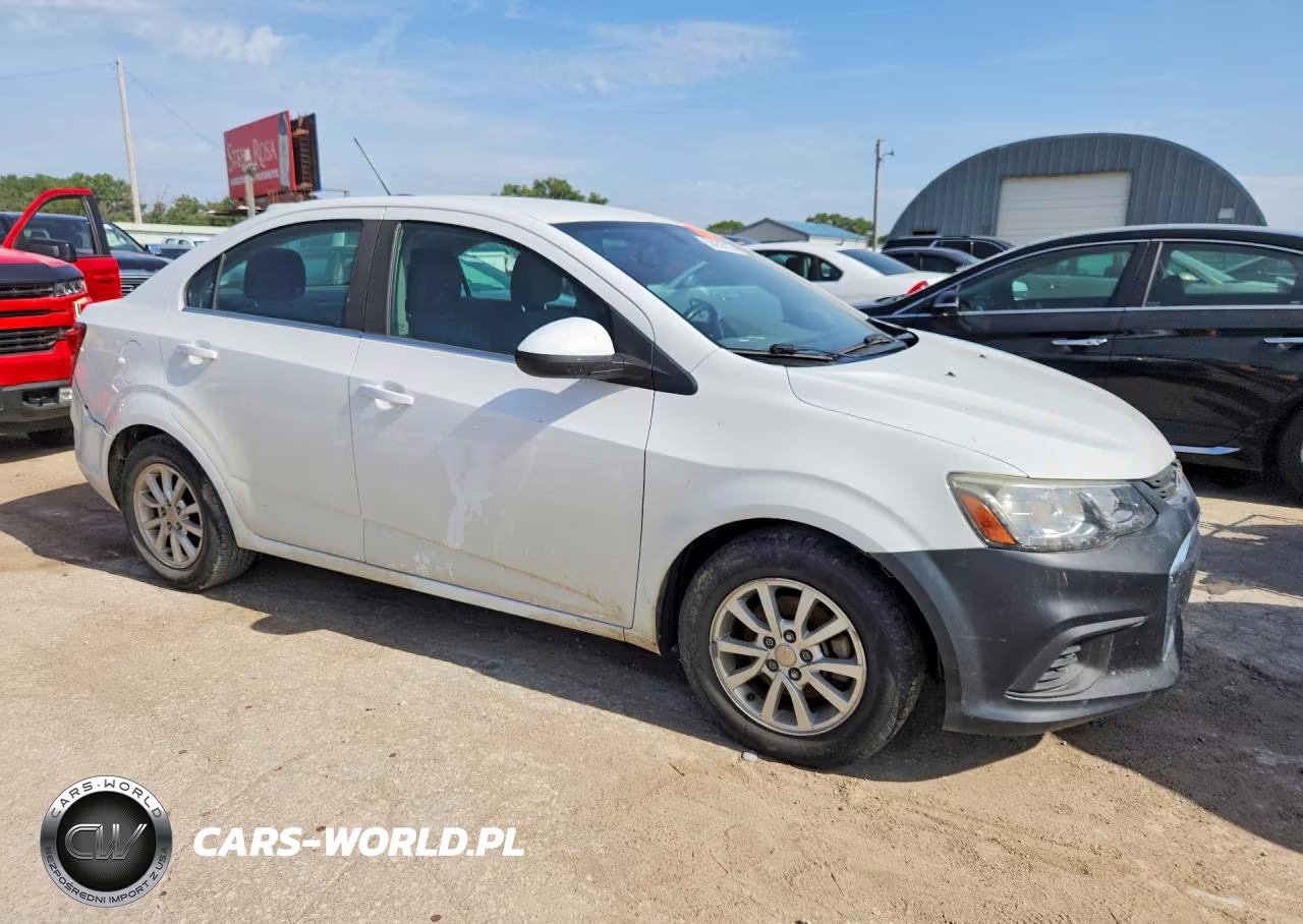 2018 Chevrolet Sonic Lt VIN:1G1JD5SH9J4108502 - 4