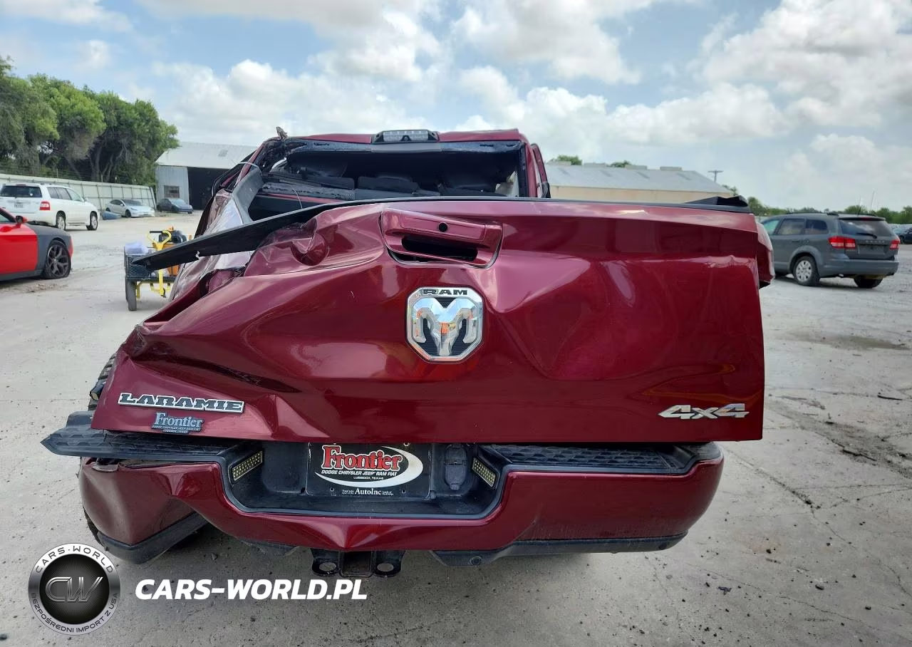 2020 Ram 2500 Laramie VIN:3C6UR5FL0LG252019 - 6