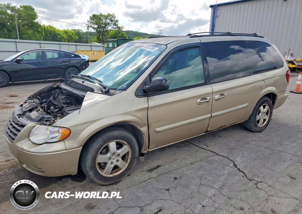 2005 Chrysler Town & Country Touring