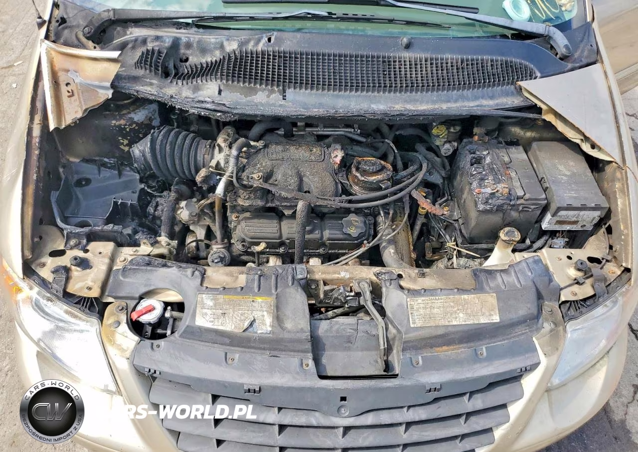 2005 Chrysler Town & Country Touring VIN:2C4GP54L85R499669 - 12