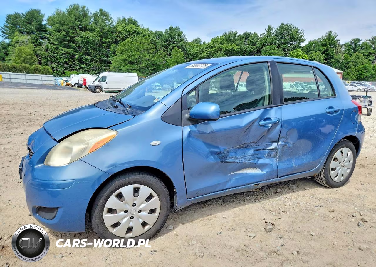 2011 Toyota Yaris Base – zdjęcie 1 z 12