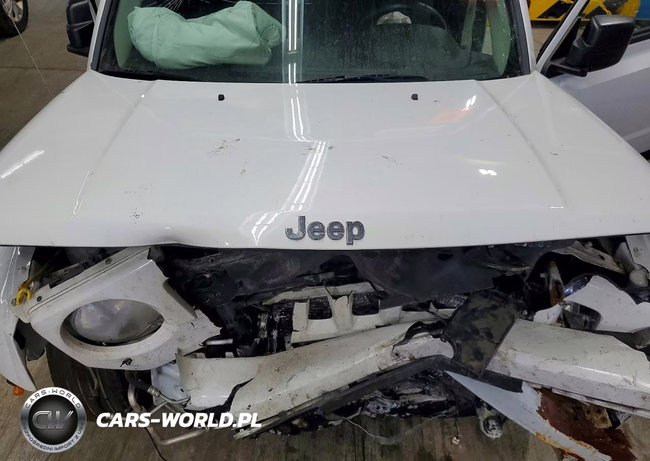 2014 Jeep Patriot Latitude VIN:1C4NJPFB7ED722215 - 12
