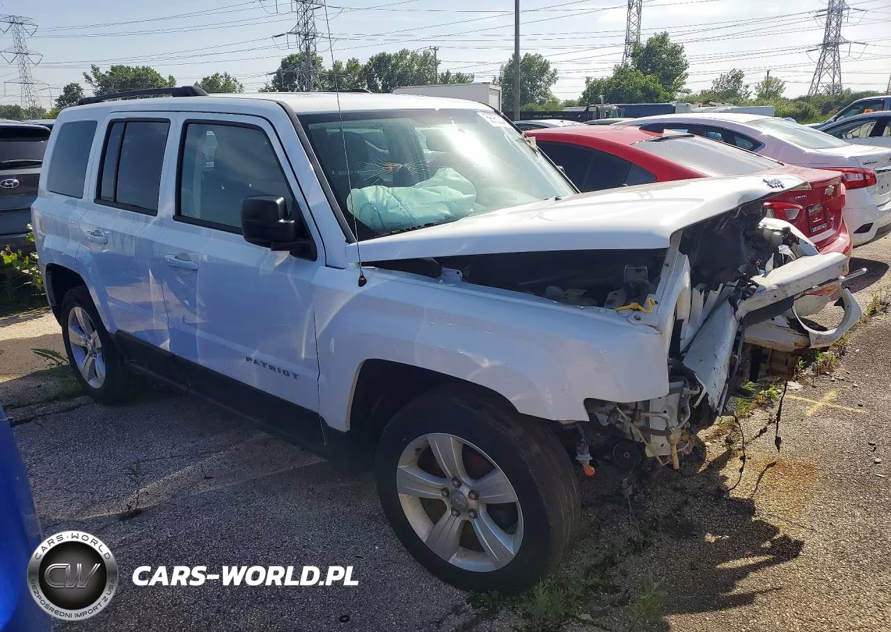 2014 Jeep Patriot Latitude VIN:1C4NJPFB7ED722215 - 4